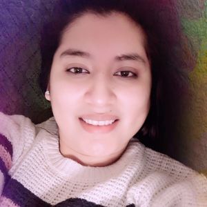 Meet your Posher, Roxana